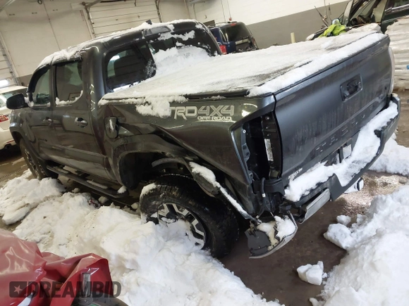 2023 Toyota Tacoma 4WD SR with VIN 3TMCZ5AN4PM625017, listed as a IAAI auction lot 41207111 with 38,582 mi miles. Bid and sale history available at carsss.com. Image 3.