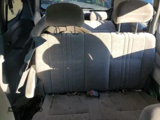 2000 Toyota Sienna CE with VIN 4T3ZF19C5YU286430, listed as a Copart auction lot 83337344 with 0 mi miles and Clean Title. Bid and sale history available at carsss.com. Image 10.
