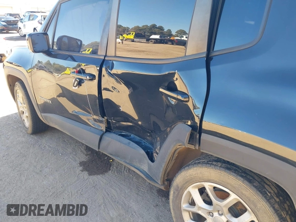 2018 Jeep Renegade Latitude z VIN ZACCJABB8JPJ60781, wystawiony jako IAAI lot #41411050 z przebiegiem 72 236 mil mil oraz . Historia ofert i sprzedaży dostępna na DreamBid. Obrazek 6.