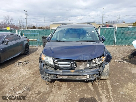 2014 Honda Odyssey Touring with VIN 5FNRL5H95EB048617, listed as a IAAI auction lot 41735376 with NaN miles. Bid and sale history available at carsss.com. Image 12.