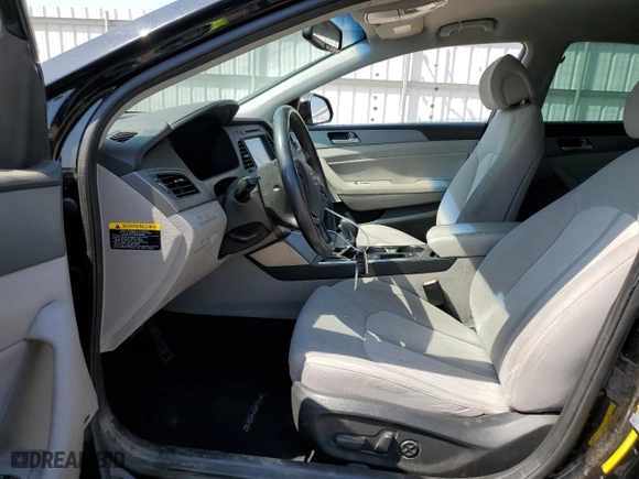 2016 Hyundai Sonata Plug-In Hybrid with VIN KMHE14L24GA025877, listed as a Copart auction lot 68457863 with 92,445 mi miles. Bid and sale history available at carsss.com. Image 7.