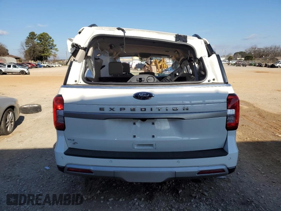 2022 Ford Expedition XLT with VIN 1FMJU1JT6NEA10481, listed as a Copart auction lot 41387565 with 13,459 mi miles and Salvage Title. Bid and sale history available at carsss.com. Image 6.