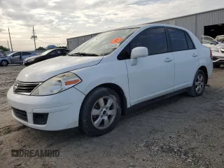 2011 Nissan Versa S with VIN 3N1BC1AP4BL406258, listed as a Copart auction lot 64783965 with 206,370 mi miles and Clean title. Bid and sale history available at DreamBid. Image 1.