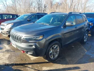 2019 Jeep Cherokee Trailhawk Elite with VIN 1C4PJMBX9KD369142, listed as a IAAI auction lot 41337108 with 66,780 mi miles. Bid and sale history available at carsss.com. Image 17.