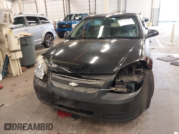 2007 Chevrolet Cobalt LT z VIN 1G1AL15F177358362, wystawiony jako IAAI lot #41709850 z przebiegiem 168 175 mil mil oraz . Historia ofert i sprzedaży dostępna na DreamBid. Obrazek 13.