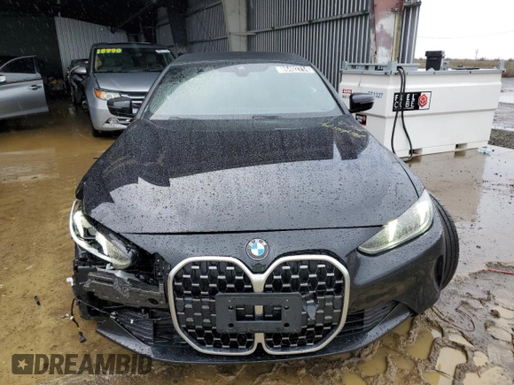 2025 BMW 4 Series 430i xDrive with VIN WBA53DB04SCT08191, listed as a Copart auction lot 86402714 with 8,693 mi miles and Clean Title. Bid and sale history available at DreamBid. Image 5.