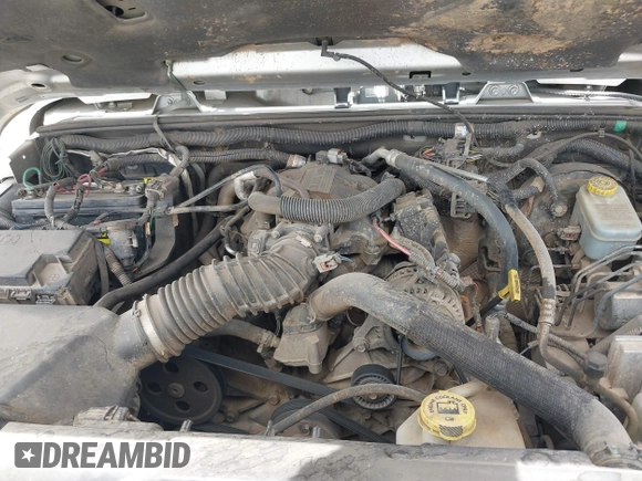 2008 Jeep Wrangler Sahara z VIN 1J4FA54158L640474, wystawiony jako IAAI lot #42243860 z przebiegiem 141 303 mil mil oraz . Historia ofert i sprzedaży dostępna na DreamBid. Obrazek 10.