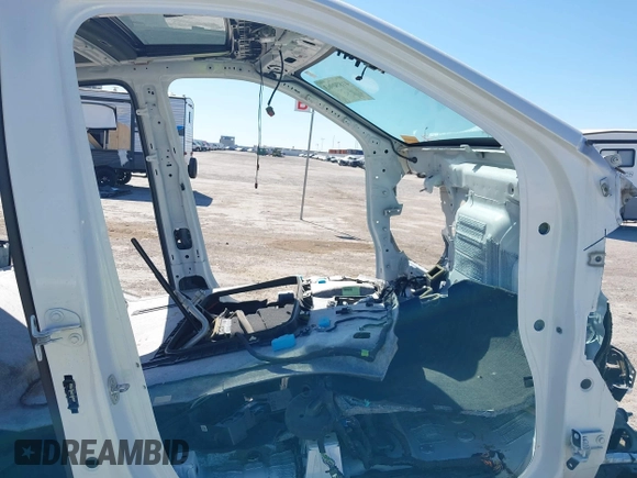2019 Chevrolet Silverado 1500 High Country with VIN 1GCUYHEL9KZ249925, listed as a IAAI auction lot 41870963 with 1 mi miles. Bid and sale history available at carsss.com. Image 5.