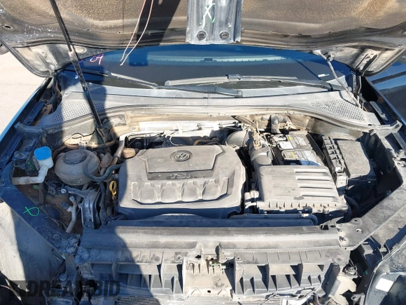 2021 Volkswagen Tiguan SE z VIN 3VV3B7AX0MM080853, wystawiony jako IAAI lot #42406539 z przebiegiem 73 295 mil mil oraz . Historia ofert i sprzedaży dostępna na DreamBid. Obrazek 10.