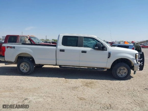 2019 Ford Super Duty F-250 SRW XL with VIN 1FT7W2B60KED26445, listed as a IAAI auction lot 41896494 with 101,098 mi miles. Bid and sale history available at carsss.com. Image 13.