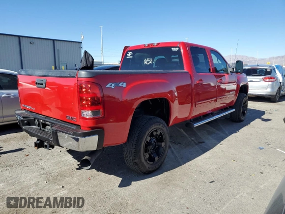 2011 GMC Sierra 2500HD SLT с VIN 1GT121E8XBF134436, выставлен на аукционе Copart как лот 45011735 с пробегом 44 287 миль миль и Списание • Salvage title. История ставок и продаж доступна на DreamBid. Изображение 3.