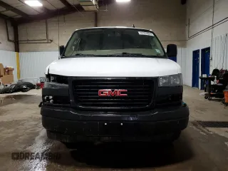 2022 GMC Savana z VIN 1GTZ7GF79N1230444, wystawiony jako Copart lot #47751865 z przebiegiem 43 481 mil mil oraz Szkody całkowita. Historia ofert i sprzedaży dostępna na DreamBid. Obrazek 5.