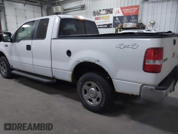 2007 Ford F-150 XLT with VIN 1FTPX14V67FA70678, listed as a IAAI auction lot 41820241 with 222,056 mi miles. Bid and sale history available at carsss.com. Image 3.