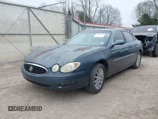 2007 Buick LaCrosse CXS with VIN 2G4WE587171136660, listed as a IAAI auction lot 41516283 with 210,006 mi miles. Bid and sale history available at carsss.com. Image 2.
