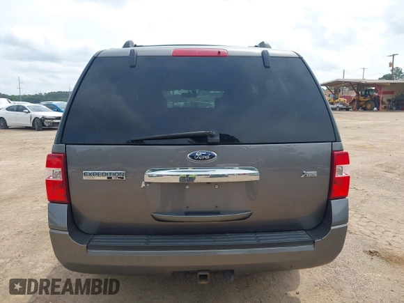 2013 Ford Expedition Max Limited z VIN 1FMJK1K54DEF07890, wystawiony jako IAAI lot #42135461 z przebiegiem 197 173 mil mil oraz . Historia ofert i sprzedaży dostępna na DreamBid. Obrazek 17.