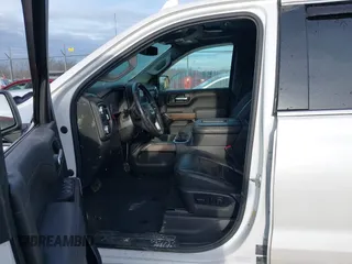 2020 GMC Sierra 1500 Denali with VIN 1GTU9FED8LZ370425, listed as a IAAI auction lot 41172378 with 57,291 mi miles and . Bid and sale history available at DreamBid. Image 5.
