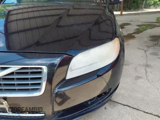 2011 Volvo S80 3.2L с VIN YV1952AS0B1137239, выставлен на аукционе IAAI как лот 42203258 с пробегом 218 685 миль миль и . История ставок и продаж доступна на DreamBid. Изображение 6.