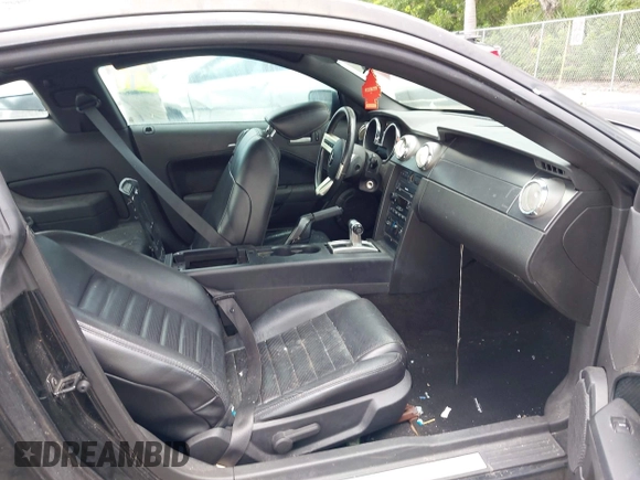 2007 Ford Mustang GT Deluxe with VIN 1ZVHT82H775289013, listed as a IAAI auction lot 42815485 with 167,390 mi miles and . Bid and sale history available at DreamBid. Image 5.