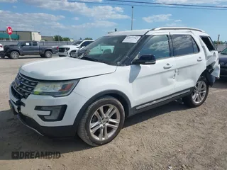 2017 Ford Explorer XLT with VIN 1FM5K7D87HGB87910, listed as a IAAI auction lot 42077369 with 51,245 mi miles and . Bid and sale history available at carsss.com. Image 2.