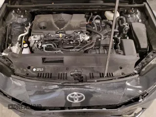 2025 Toyota Camry LE z VIN 4T1DBADK1SU004983, wystawiony jako Copart lot #57421665 z przebiegiem 8 122 mil mil oraz Czysty tytuł • Clean title. Historia ofert i sprzedaży dostępna na DreamBid. Obrazek 11.