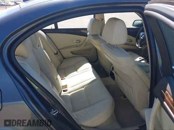 2008 BMW 5 Series 535i z VIN WBANW13588CN56162, wystawiony jako IAAI lot #40265968 z przebiegiem Nie podano mil oraz . Historia ofert i sprzedaży dostępna na DreamBid. Obrazek 8.