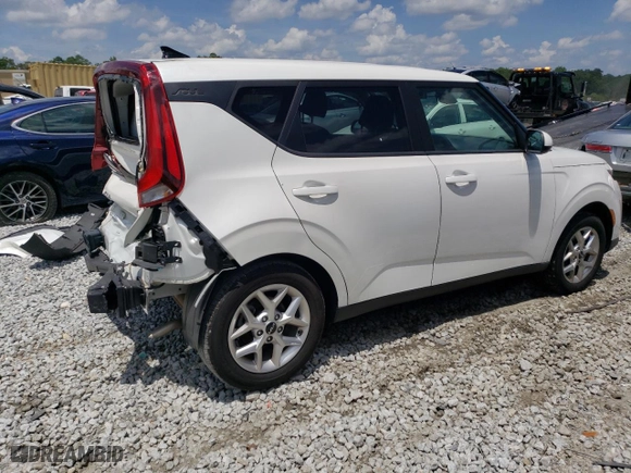 2022 Kia Soul LX with VIN KNDJ23AU6N7828036, listed as a Copart auction lot 60601884 with 42,423 mi miles and Salvage Title. Bid and sale history available at carsss.com. Image 3.