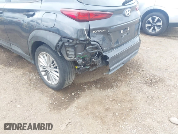 2021 Hyundai Kona SEL with VIN KM8K22AA6MU613871, listed as a IAAI auction lot 42078925 with 66,739 mi miles and . Bid and sale history available at carsss.com. Image 6.
