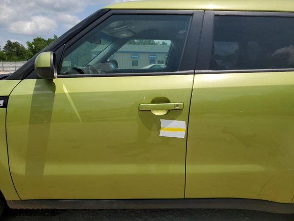 2019 Kia Soul with VIN KNDJN2A27K7915701, listed as a Copart auction lot 54048864 with 81,542 mi miles and Non Repairable. Bid and sale history available at carsss.com. Image 12.