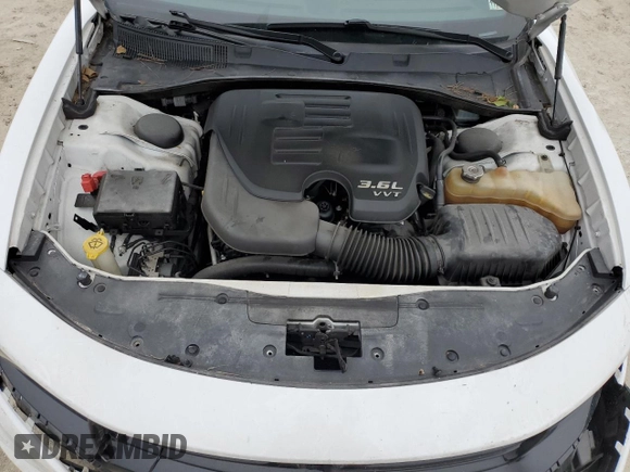 2019 Dodge Charger SXT with VIN 2C3CDXJG9KH756208, listed as a Copart auction lot 45816895 with 102,777 mi miles and Salvage Title. Bid and sale history available at DreamBid. Image 13.