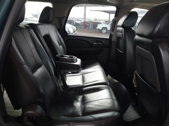2009 Chevrolet Tahoe 2LT z VIN 1GNFK23069R293642, wystawiony jako IAAI lot #41584582 z przebiegiem 140 633 mil mil oraz . Historia ofert i sprzedaży dostępna na DreamBid. Obrazek 8.