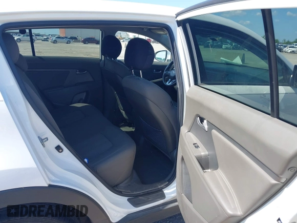 2011 Kia Sportage LX with VIN KNDPB3A26B7114119, listed as a IAAI auction lot 42105997 with 186,432 mi miles and . Bid and sale history available at carsss.com. Image 8.