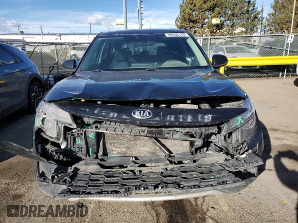 2021 Kia Seltos LX with VIN KNDEPCAAXM7060603, listed as a Copart auction lot 46455445 with 82,822 mi miles and Salvage Title. Bid and sale history available at carsss.com. Image 5.