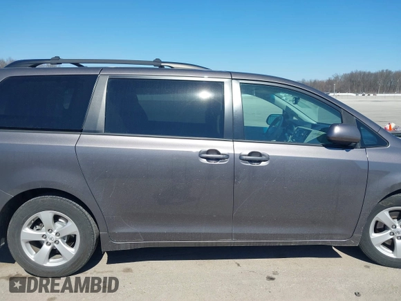 2012 Toyota Sienna LE AAS with VIN 5TDKK3DC8CS269924, listed as a IAAI auction lot 41764722 with 176,968 mi miles. Bid and sale history available at carsss.com. Image 13.