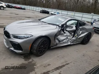 2020 BMW M8 z VIN WBSAE0C07LCD84777, wystawiony jako Copart lot #35876633 z przebiegiem Nie podano mil oraz . Historia ofert i sprzedaży dostępna na DreamBid. Obrazek 1.