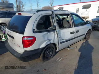 2005 Dodge Caravan SE with VIN 1D4GP25R45B305819, listed as a IAAI auction lot 41011300 with 229,466 mi miles and . Bid and sale history available at carsss.com. Image 4.