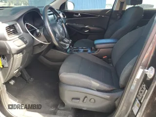 2018 Kia Sorento LX z VIN 5XYPG4A34JG425582, wystawiony jako Copart lot #58852865 z przebiegiem 157 170 mil mil oraz Czysty tytuł • Clean title. Historia ofert i sprzedaży dostępna na DreamBid. Obrazek 7.