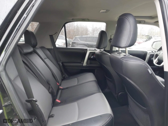 2019 Toyota 4Runner SR5 with VIN JTEBU5JR8K5700020, listed as a IAAI auction lot 41691677 with 70,562 mi miles. Bid and sale history available at carsss.com. Image 8.