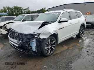 2025 Volkswagen Atlas SE with VIN 1V2FR2CA5SC545885, listed as a Copart auction lot 56670505 with 1,772 mi miles and Salvage title. Bid and sale history available at DreamBid. Image 1.