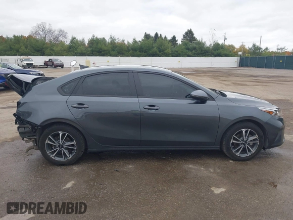 2022 Kia Forte LXS with VIN 3KPF24ADXNE445812, listed as a IAAI auction lot 40752513 with 0 mi miles. Bid and sale history available at carsss.com. Image 13.