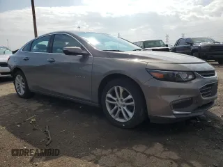 2018 Chevrolet Malibu LT with VIN 1G1ZD5ST0JF121425, listed as a Copart auction lot 55326095 with 108,372 mi miles and Clean Title. Bid and sale history available at DreamBid. Image 4.