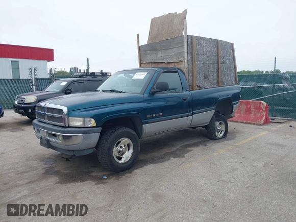 1999 Dodge 1500 z VIN 1B7HF16Z6XS286934, wystawiony jako IAAI lot #42331463 z przebiegiem 115 595 mil mil oraz . Historia ofert i sprzedaży dostępna na DreamBid. Obrazek 2.