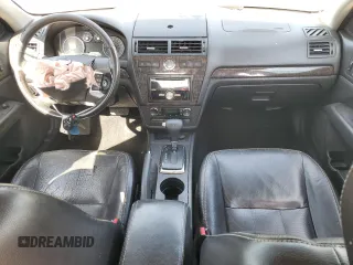 2008 Mercury Milan Premier with VIN 3MEHM081X8R619185, listed as a Copart auction lot 53392205 with 202,213 mi miles and Salvage title. Bid and sale history available at DreamBid. Image 8.