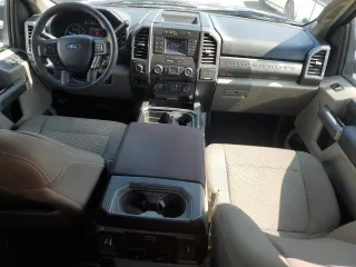 2019 Ford F-250 XL with VIN 1FT7W2BT2KEE58404, listed as a Copart auction lot 59939215 with 118,337 mi miles and Salvage title. Bid and sale history available at DreamBid. Image 8.