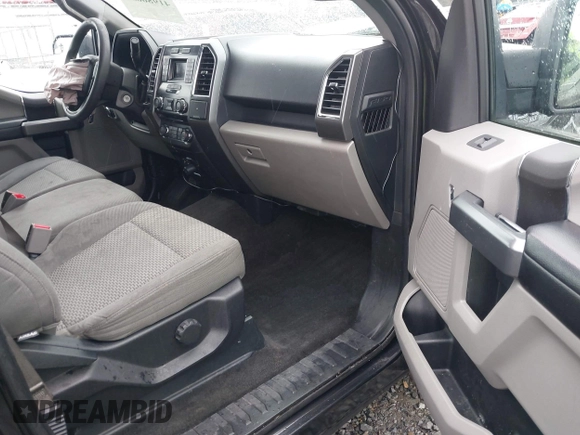 2015 Ford F-150 XL with VIN 1FTEW1CG6FFA58977, listed as a IAAI auction lot 41986637 with 137,823 mi miles. Bid and sale history available at carsss.com. Image 5.