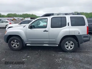 2010 Nissan Xterra S z VIN 5N1AN0NW5AC514800, wystawiony jako IAAI lot #42275230 z przebiegiem 78 900 mil mil oraz . Historia ofert i sprzedaży dostępna na DreamBid. Obrazek 14.