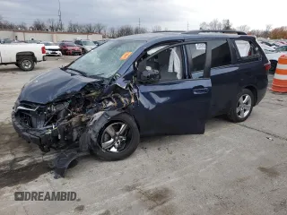 2020 Toyota Sienna LE с VIN 5TDJZ3DC2LS246596, выставлен на аукционе Copart как лот 82495544 с пробегом Не указан миль и Списание • Salvage title. История ставок и продаж доступна на DreamBid. Изображение 1.
