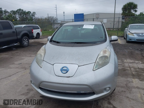 2015 Nissan LEAF SV with VIN 1N4AZ0CP2FC312093, listed as a IAAI auction lot 41658774 with 121,896 mi miles. Bid and sale history available at carsss.com. Image 6.