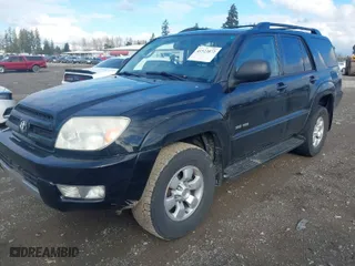 2004 Toyota 4Runner SR5 with VIN JTEBU14R048017010, listed as a IAAI auction lot 41523872 with 221,067 mi miles. Bid and sale history available at carsss.com. Image 2.