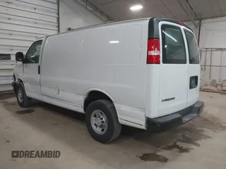 2018 Chevrolet Express Cargo Van with VIN 1GCWGAFP2J1336051, listed as a IAAI auction lot 41832327 with 189,464 mi miles. Bid and sale history available at carsss.com. Image 3.