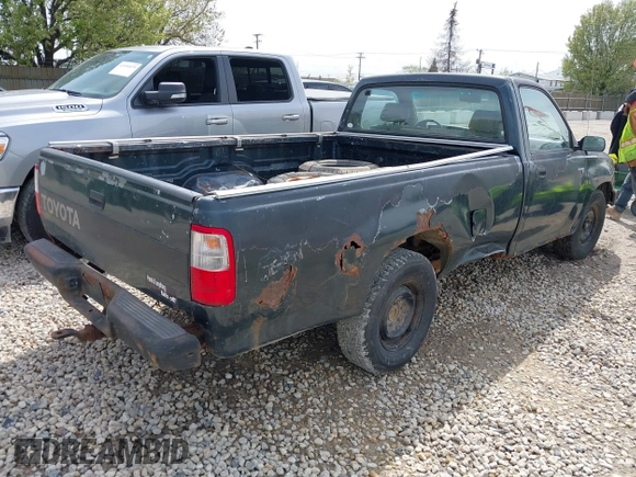1993 Toyota T100 DX with VIN JT4VD10AXP0012790, listed as a IAAI auction lot 42179976 with 215,526 mi miles. Bid and sale history available at carsss.com. Image 4.
